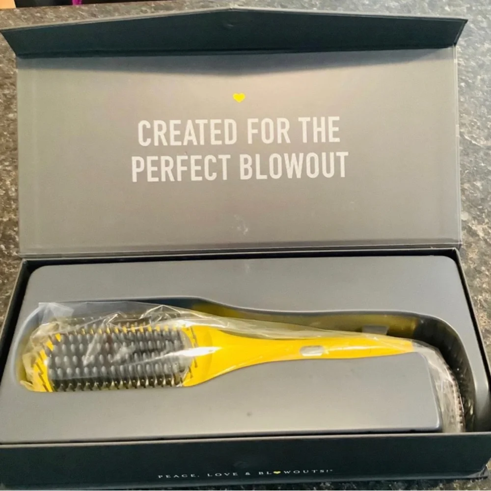 Drybar bundle - Picture 7 of 8